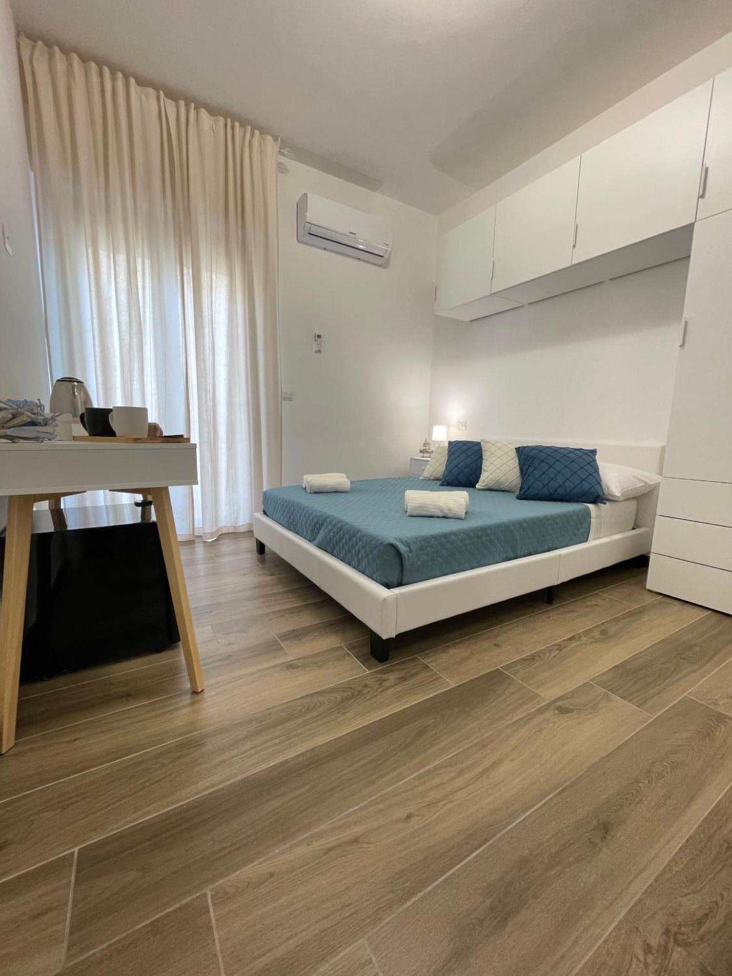 Tra Te E Il Mare Hotel Porto Torres Buitenkant foto